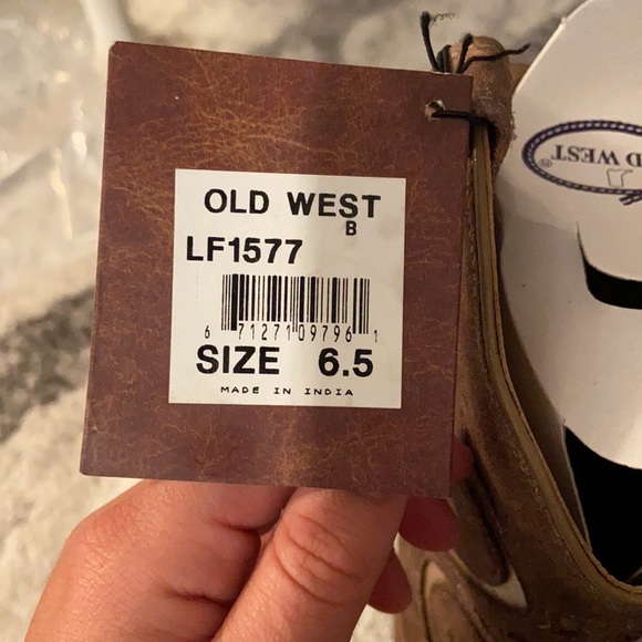 Ladies Cowboy Boots - Picture 6 of 6